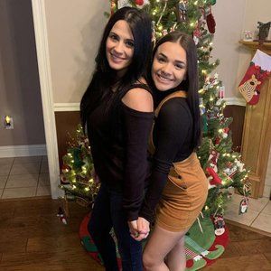 Meet your Posher, Makayla